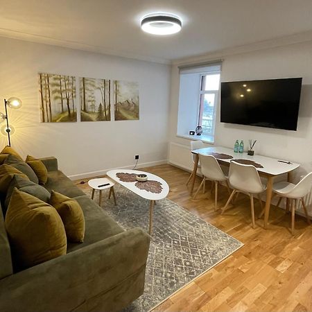 Premium Apartment In Quiet & Historical Area 리가 외부 사진