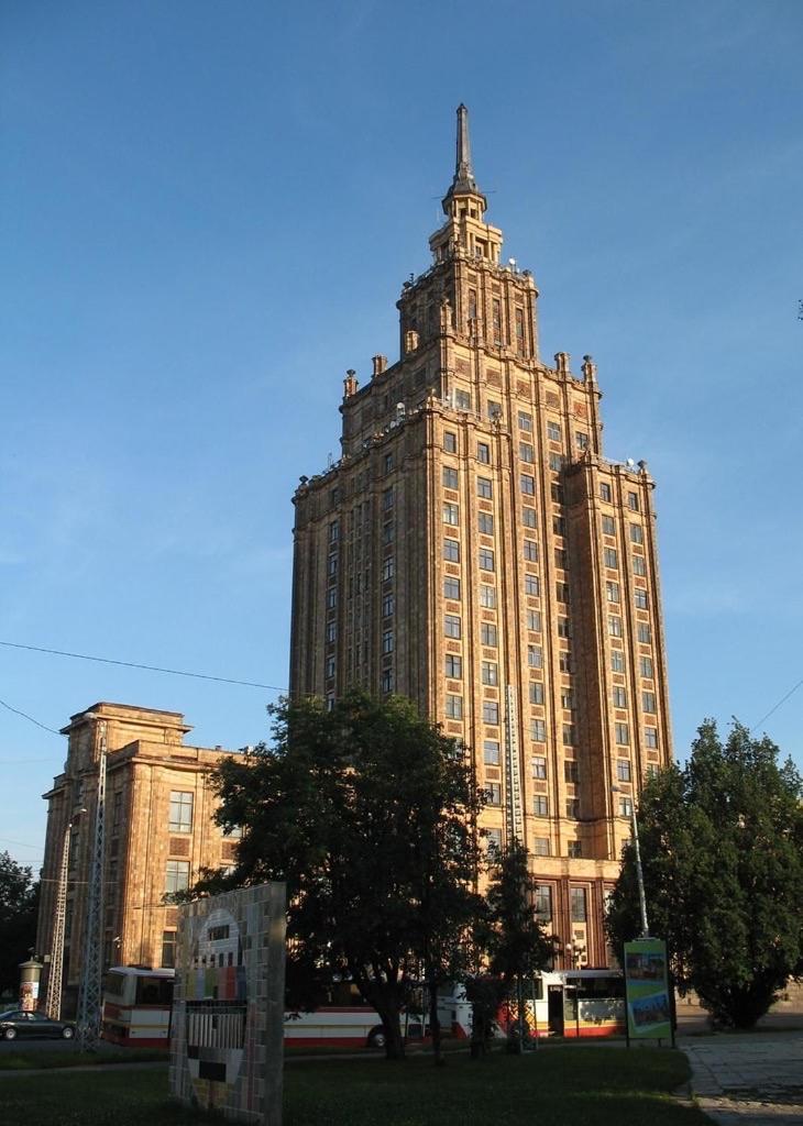 Premium Apartment In Quiet & Historical Area 리가 외부 사진